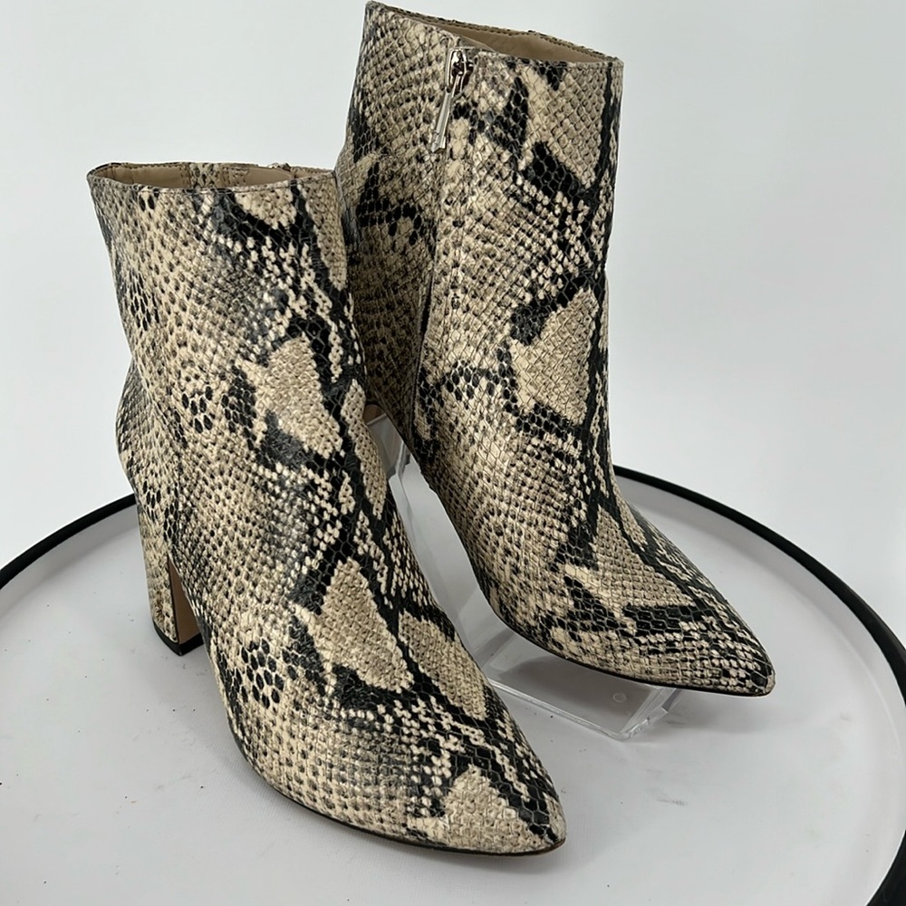 SAM EDELMAM WOMENS HILTY SNAKE PRINT LEATHER‎ ANKLE BLOCK HEEL BOOTS W/ZIPPER
